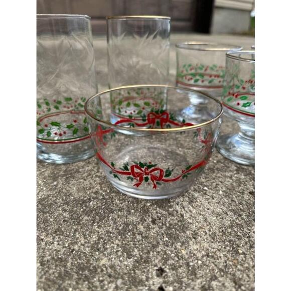 Libbey Clear Glassware Set with Red and Green Holly Design - Picture 4 of 5
